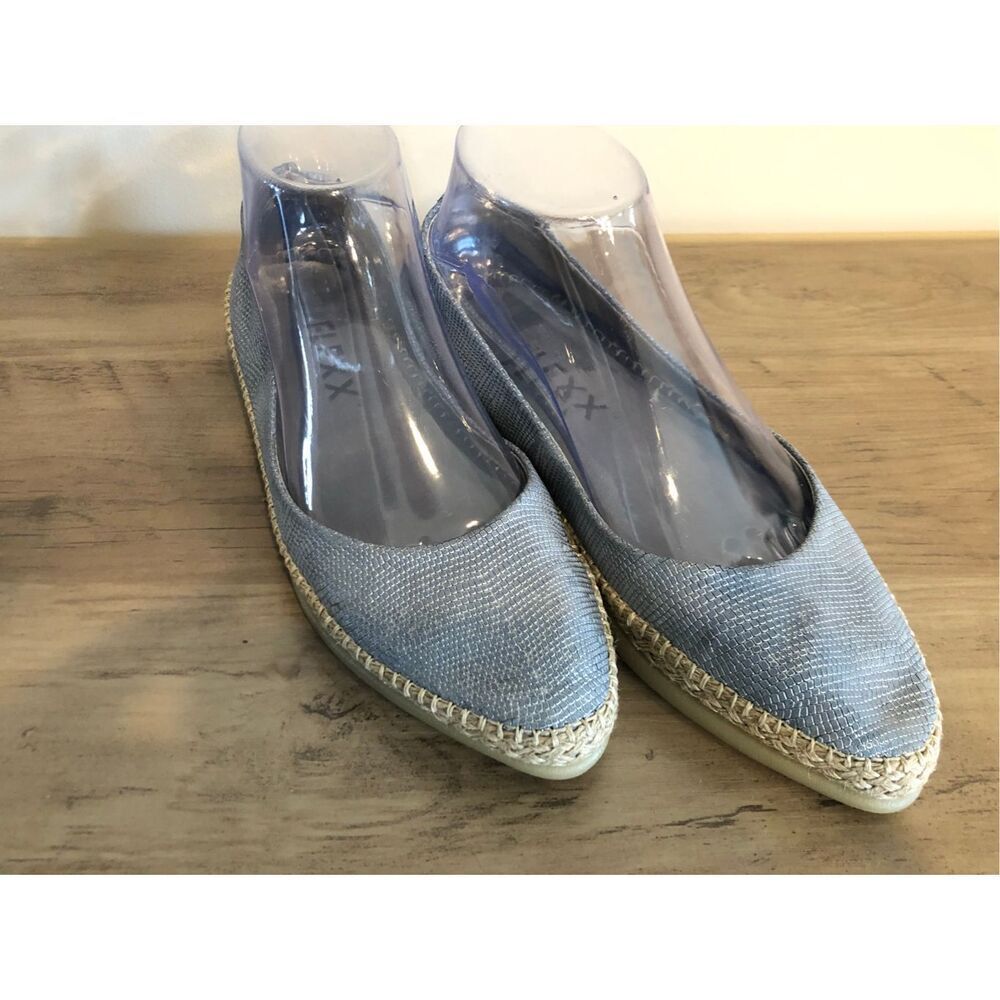 The FLEXX Torri worn once snake print almond toe espadrilles 7.5 coastal vacatio